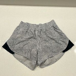 Lululemon shorts size 4